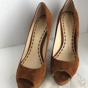 ENZO ANGIOLINI Suede Leather Peep Toe Pumps